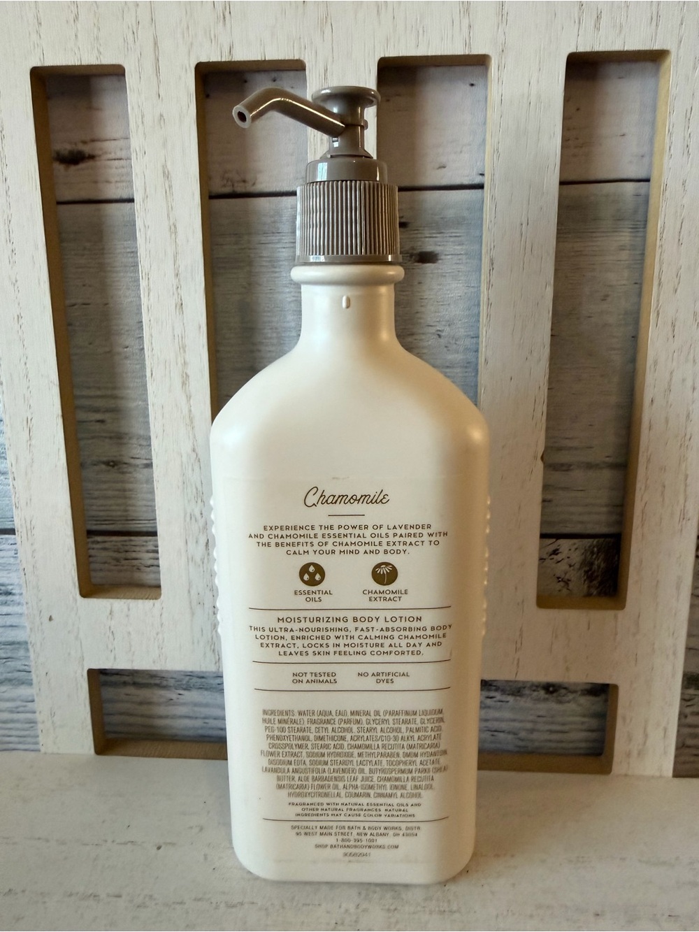 Bath & Body Works Aromatherapy CALMING CHAMOMILE Lavender Body Lotion 6.5oz NEW - Picture 4 of 7